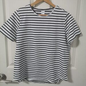 B&W stripe t-shirt